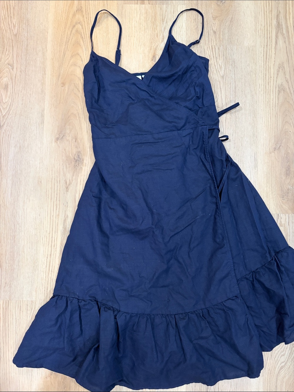 GAP Navy Wrap Midi Dress with Ruffle Hem Linen blend size Medium